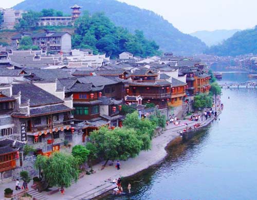 �P�˹ųǽ�߅���ݏ�(f��)�ſ͗�